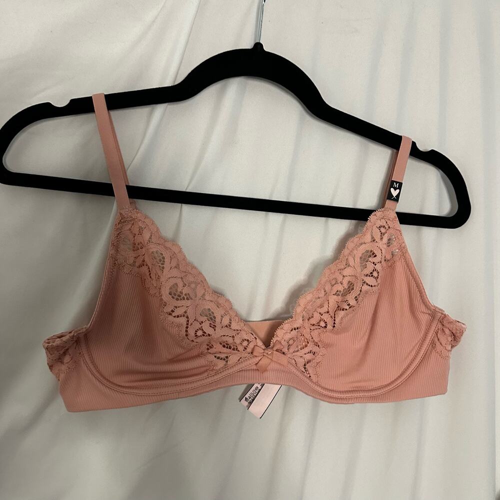 NWT Victoria's Secret Lace Trim Bralette Pink Size Medium